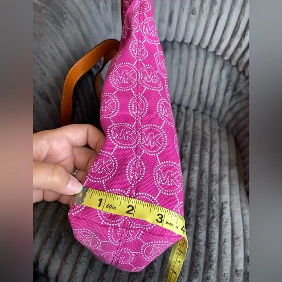 Michael Kors pink shoulder bag - Picture 10 of 11